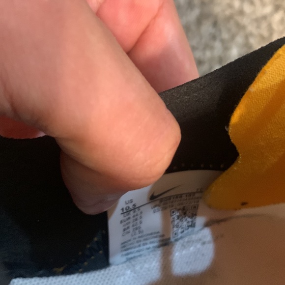 Nike React Element 55- White black yellow and neon orange/red running shoe - Picture 7 of 7